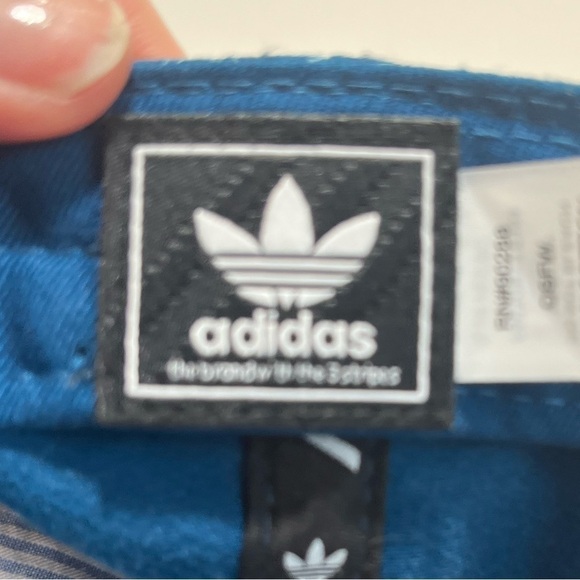 ADIDAS Logo Baseball Hat Adjustable Strap - Picture 15 of 15